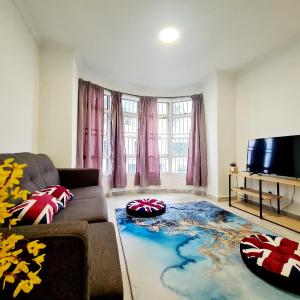 Sri Petaling Night Market Endah Bkt Jalil Stadium Bkt Jalil Pavillion TBS Station LRT Station