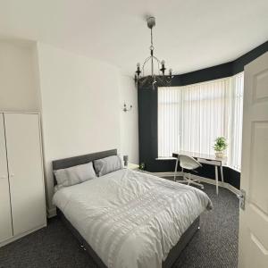 Cozy Double Room with 5 Minute Walk to Anfield Stadium ideal for Matchdays