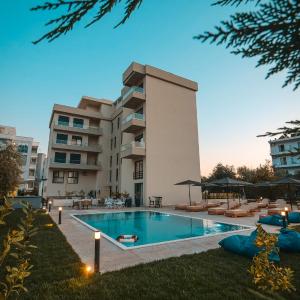 Himara Horizon