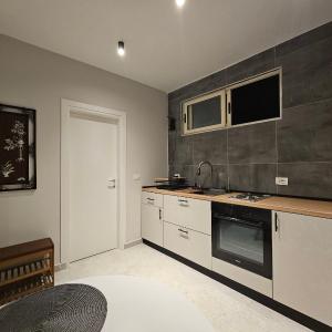 Studio Apartment near Pazari Ri