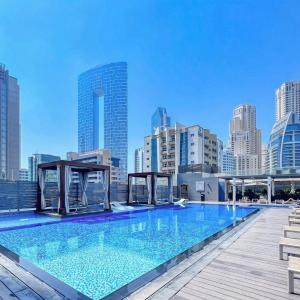 Spectacular Suite In The Heart of Dubai Marina