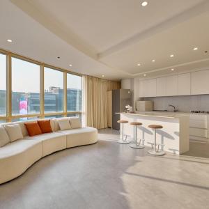 Gangnam Penthouse