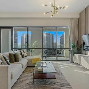 Tranquil & Modern 2BR - Vida Residence Creek Beach