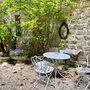 Dépendance calme avec jardin au coeur de Bordeaux