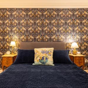 Paddington 7-Bed 13-Guest Massive House w Patio