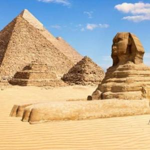 Nb Nfro Pyramids Inn