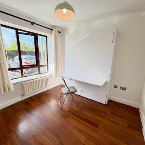 Family Friendly Mullingar Self Catering Apartment on Park Hotel Grounds