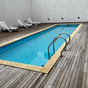 Luminoso Loft con patio privado y parrilla, acepta mascotas