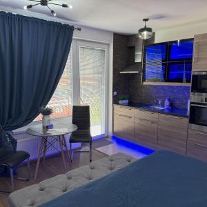 Apartment IRON CUBE
