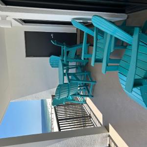 The Palms West 813