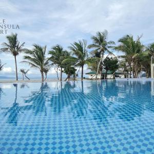Pebble Peninsula Resort