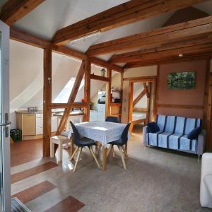 Ferienwohnung im Vogelhaus mit Dachterasse und großem Garten