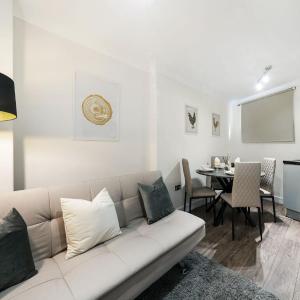 Ground Floor Budget Studio & 1Bed Apartments