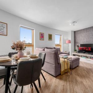 Cityscape MCR Skyline- 2BR, free parking, views