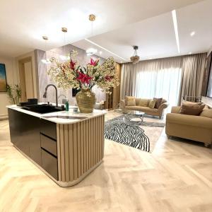 Cozy, Fully Fitted Smart Home