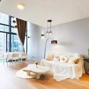 Ekocheras Creamy Stay