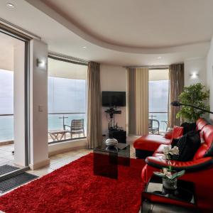Luxury self-catering apartment SEAVIEW - Hibernian Towers 1305