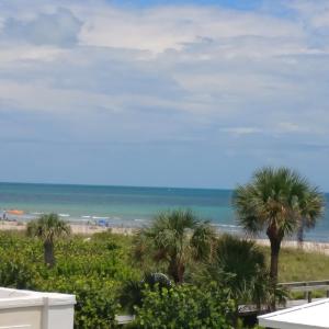 2305 Amazing Oceanview Penthouse