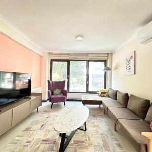 Modern Design, Spatious Apartment in Karaköy 4BR, 2BA