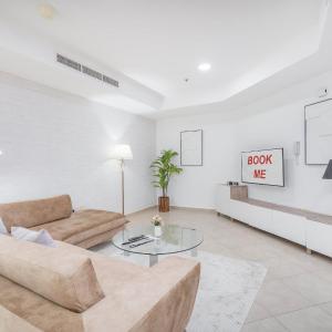 StayShort - Spacious & Serene 2 Bedroom in Dubai Marina for 4