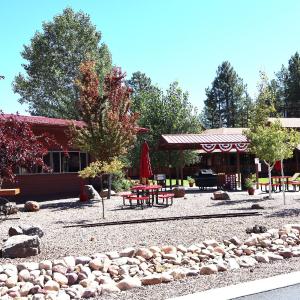 Roundhouse Resort
