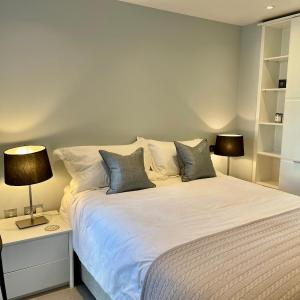 Luxury 1 bed flat with parking, Clapham Junction
