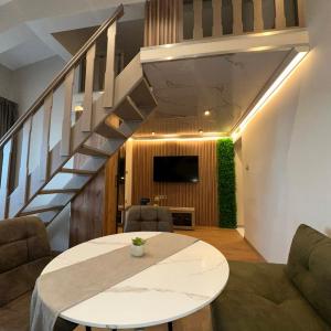 First Line Apartment 2
