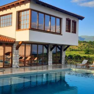 Macedonium Luxury Villa with pool & panoramic view