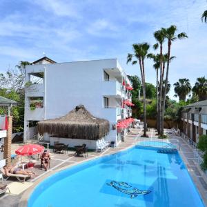 Tropic Beach Club