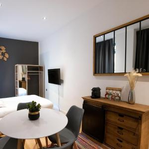 Le St Germain - Pétillant studio décoré avec goût en centre-ville