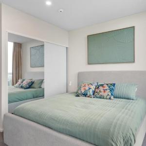 QV Stays Modern City Apartment