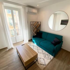 Studio calme et central avec clim