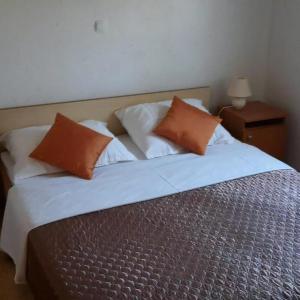 Ferienwohnung Für Vier Personen Mit Terrasse