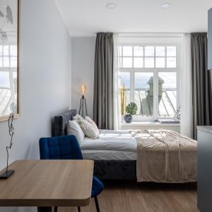 Central Hideaway in the Heart of Old Town Streets