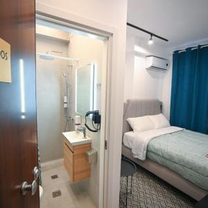 Athinaidos Suite by Zeussuites