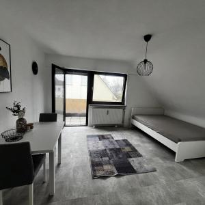 Stuttgart Weilimdorf Gemütliche Zimmer mit Balkon