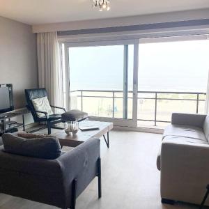 Apartment in Nieuwpoort by the Beach