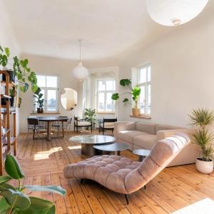 Charming flat with beautiful riverside views