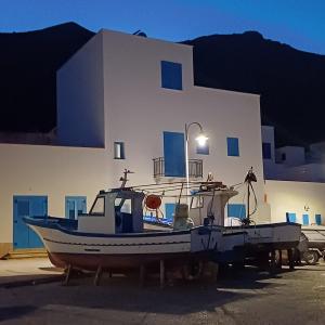 The twins Rooms in Marettimo 2