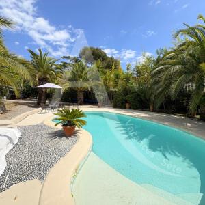 Villa T2 avec piscine privee