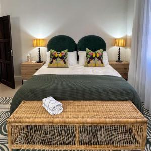 5 BED, 10 sleeper Boutique Holiday Home in Hermanus Town Centre