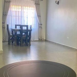 Your Pristine Home Away 2BR 2BA Bunga Munyonyo