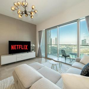 Secluded Fountain View 2BR Grande - Downtown