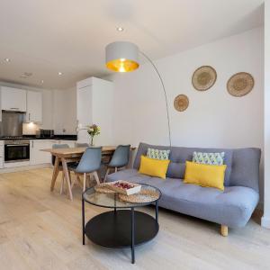 Veeve - Wharf Lane
