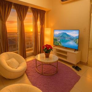 Lovely 1BR w Sunset near Solaire, Okada, Airport
