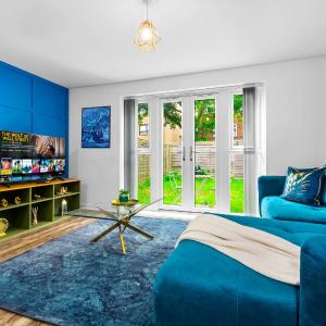 Stylish 3 Bedroom House - Parking - Garden - Netflix 37SC