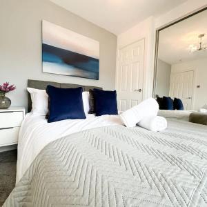 Turton House by Blue Skies Stays