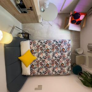 Peaceful Little Bedroom - Shared home with 3 cats