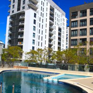 Oceanographic 1 bedroom apartment with balcony & pool