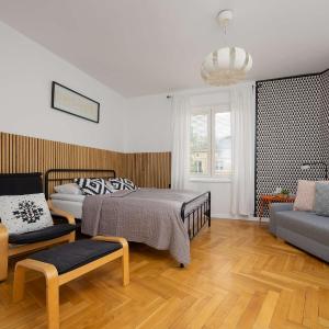 Bright Studio in Warsaw Close to the Old Town by Noclegi Renters
